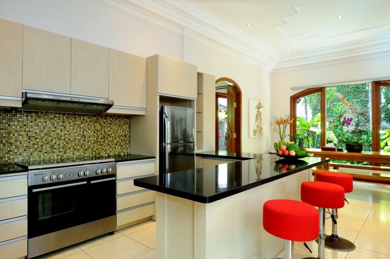 Villa Mimpi - Peaceful Oasis At Legian Beach Exterior photo